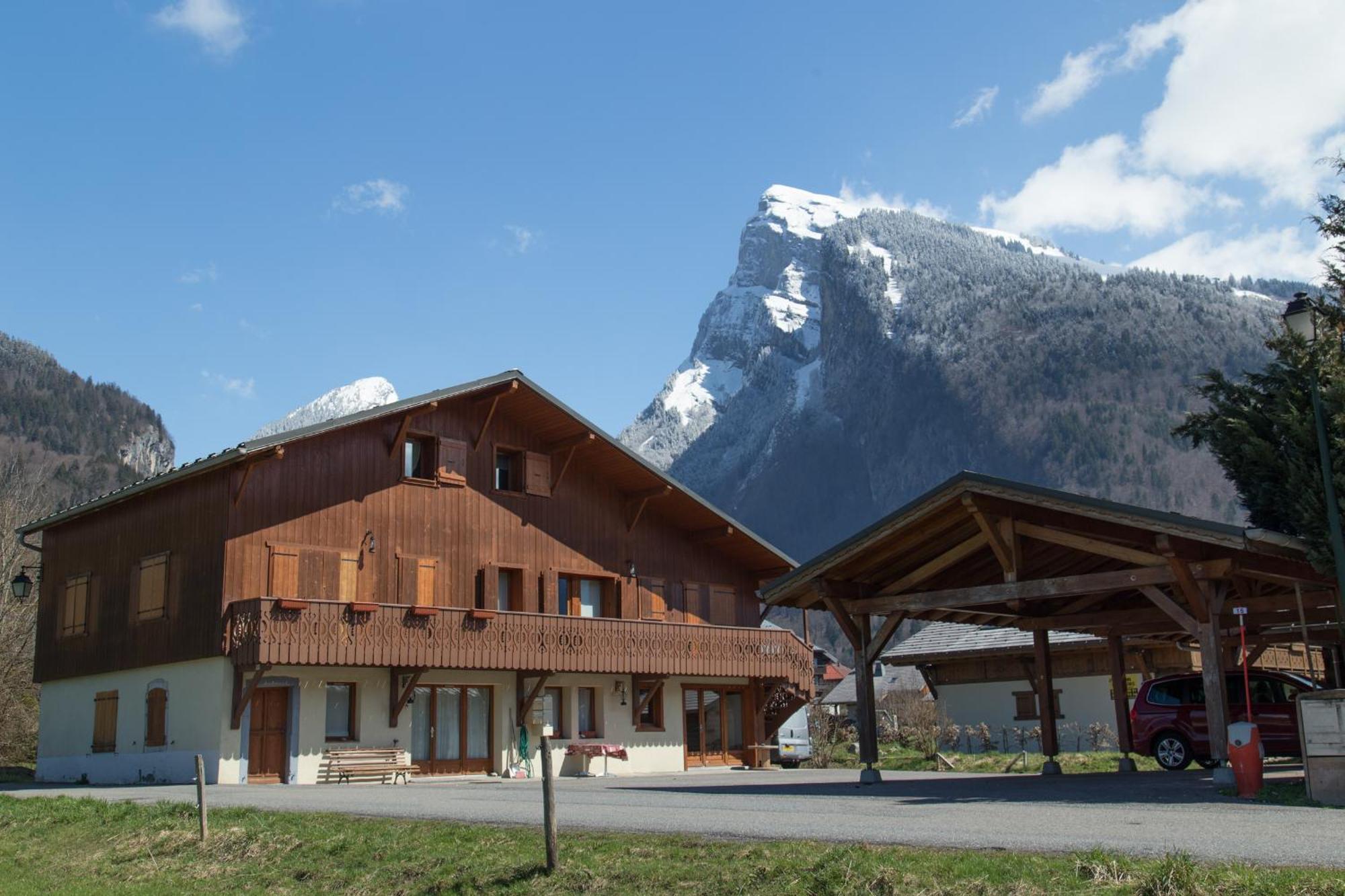Particulier Loue 2 Appartements Communicants Dans Chalet A Samoens Jusqu A 16 Couchages Exterior photo